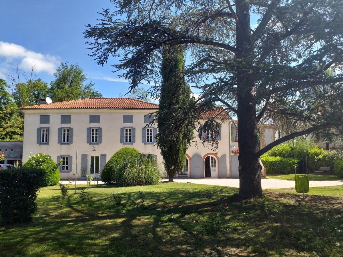Chez Celine Et Philippe Chambre Marie Dans Propriete De Charme Avec Piscine Le Fossat Exterior foto